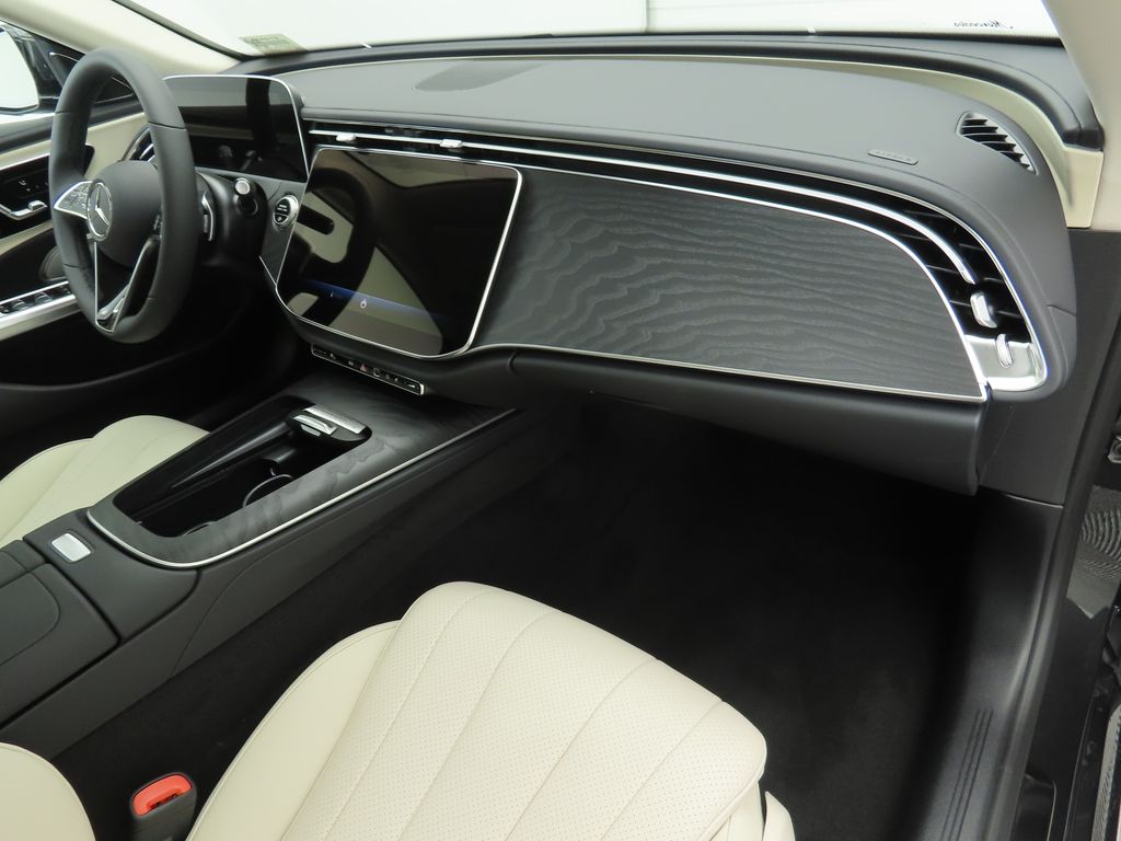 2026 Mercedes Benz E 350 4MATIC photo 14