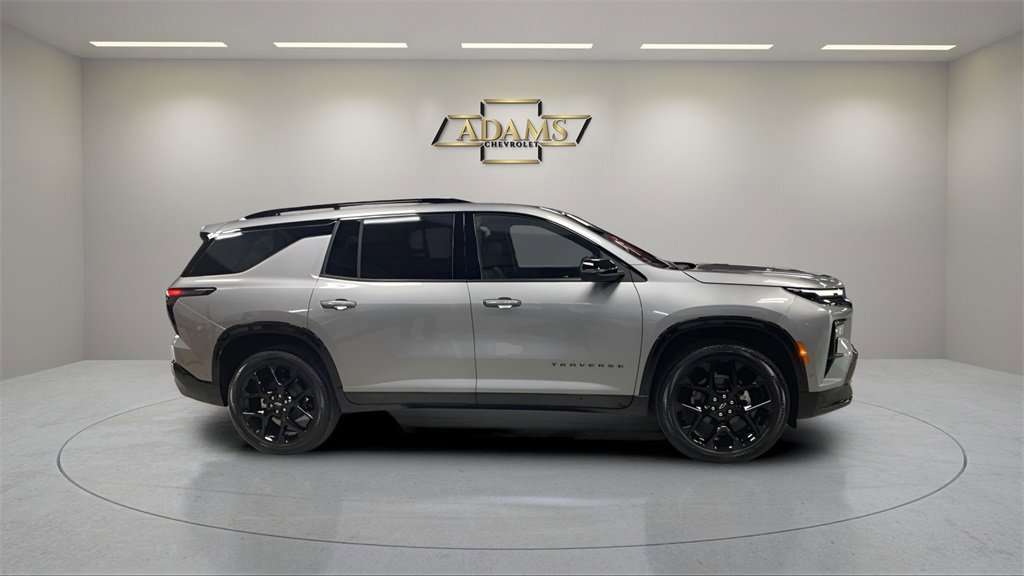 2026 Chevrolet Traverse RS photo 8