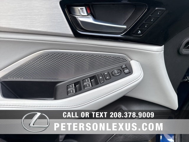 2022 Acura MDX Technology SH-AWD photo 23