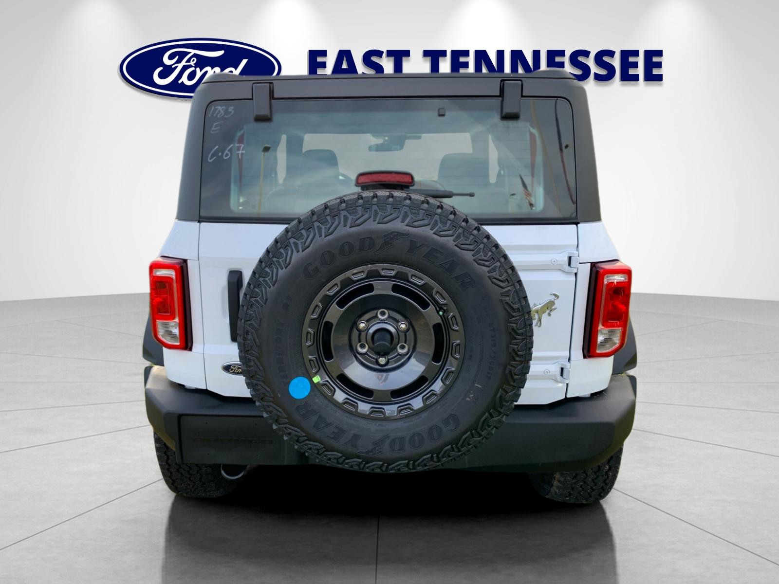 2025 Ford Bronco Base photo 4