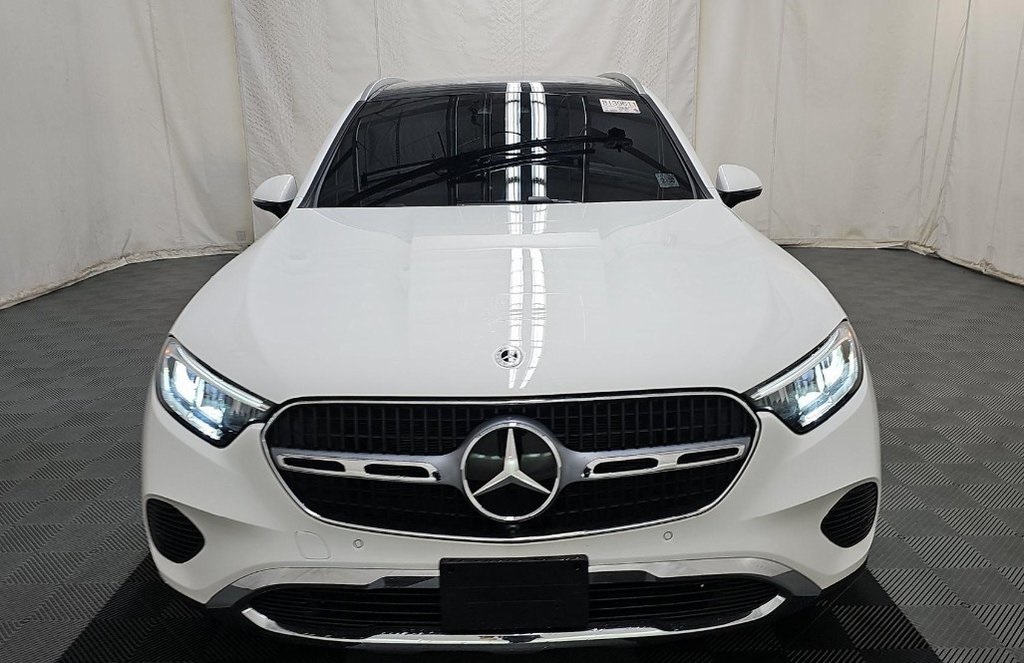 2025 Mercedes Benz GLC 350e 4MATIC photo 2