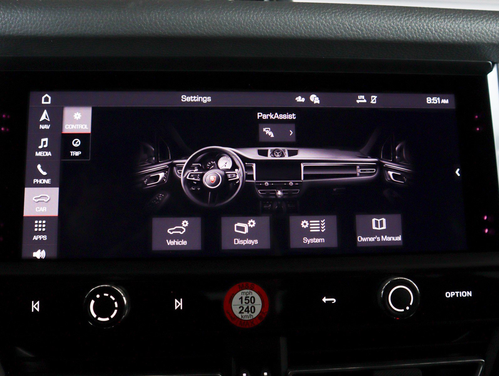 2025 Porsche Macan T photo 20
