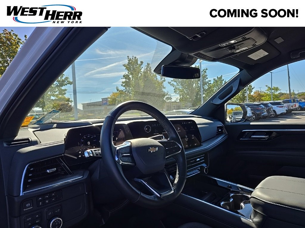 2025 Chevrolet Tahoe LT photo 2