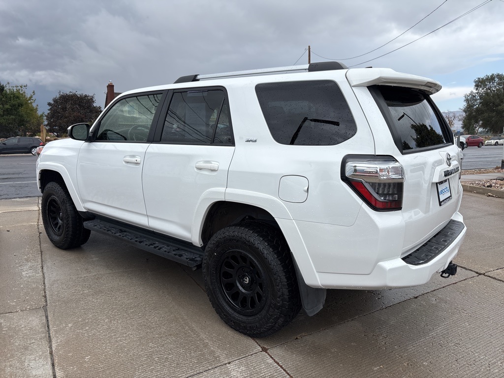 2024 Toyota 4Runner SR5 photo 7