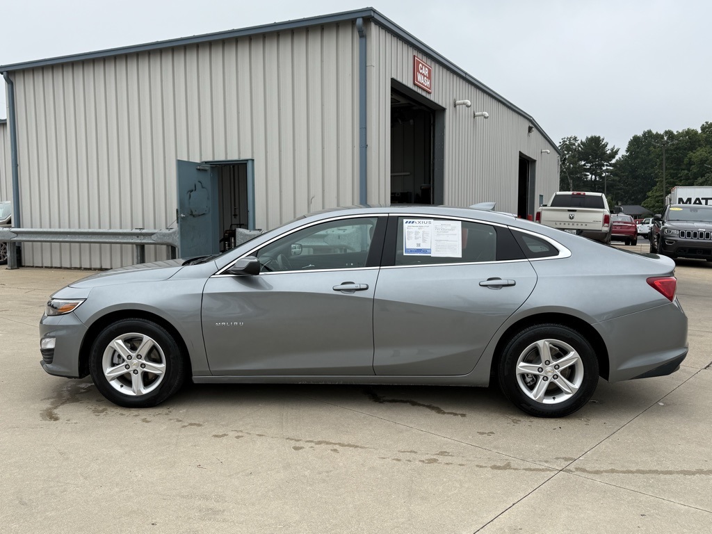 2024 Chevrolet Malibu 1LT photo 4