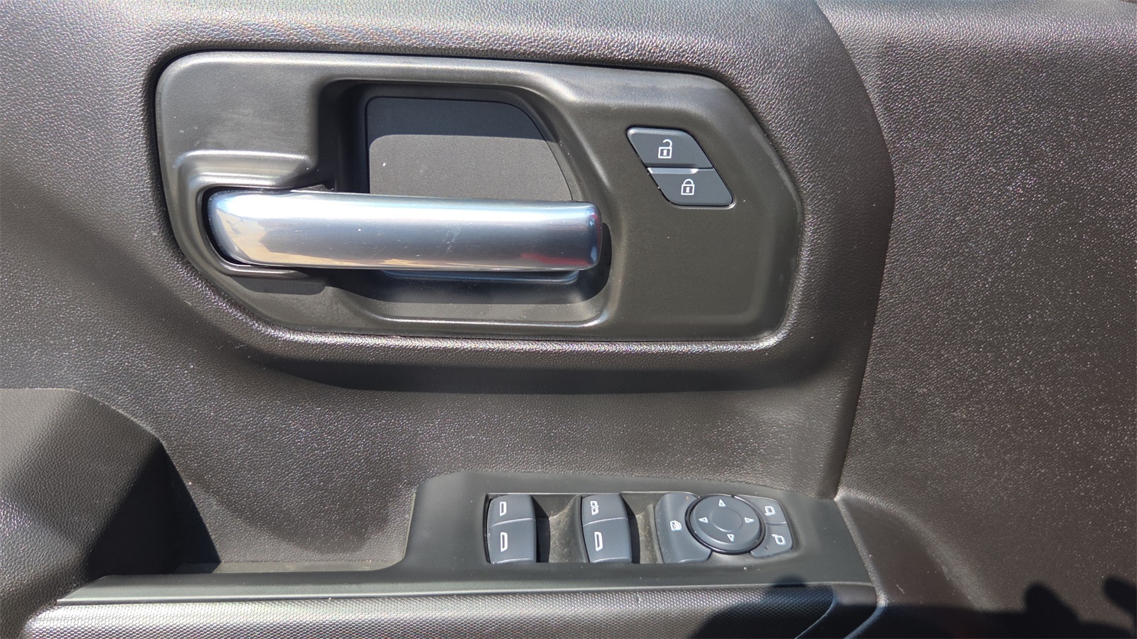 2024 Chevrolet Silverado 1500 Custom photo 26