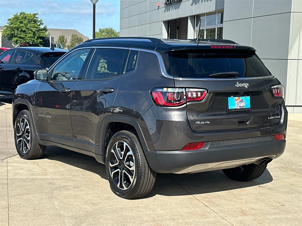 2022 Jeep Compass Limited photo 3