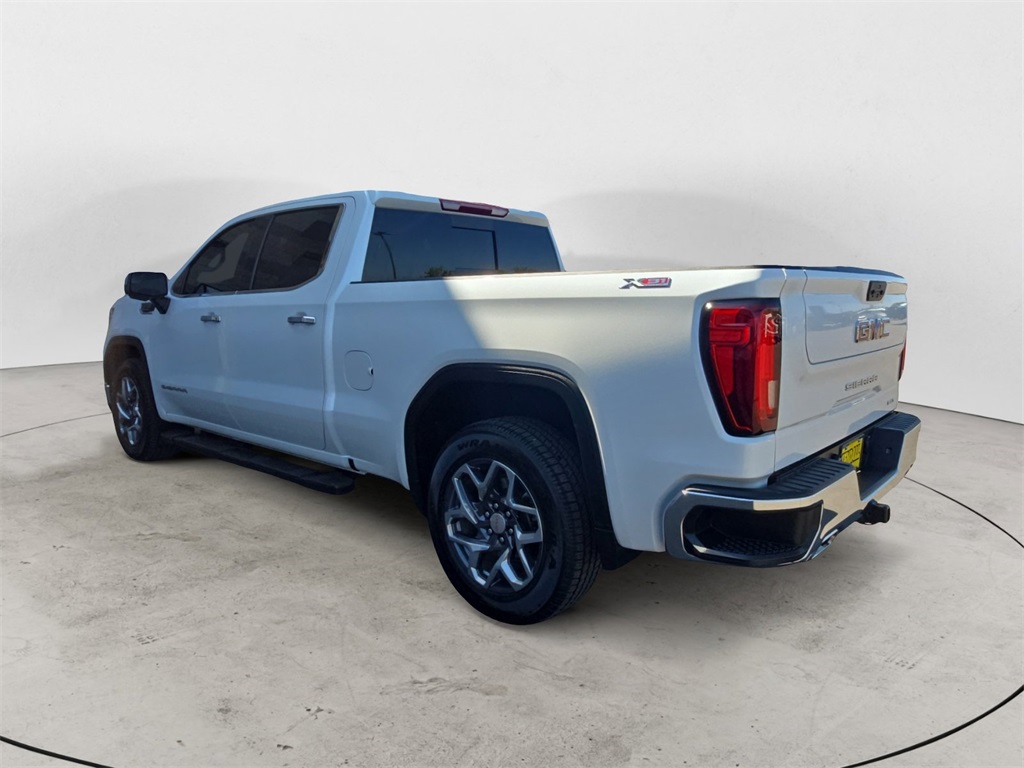 2022 Gmc Sierra 1500 SLT photo 3