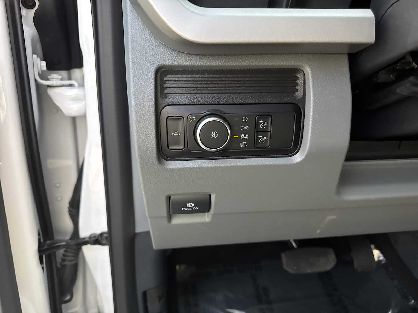 2024 Ford F-350 XLT photo 21