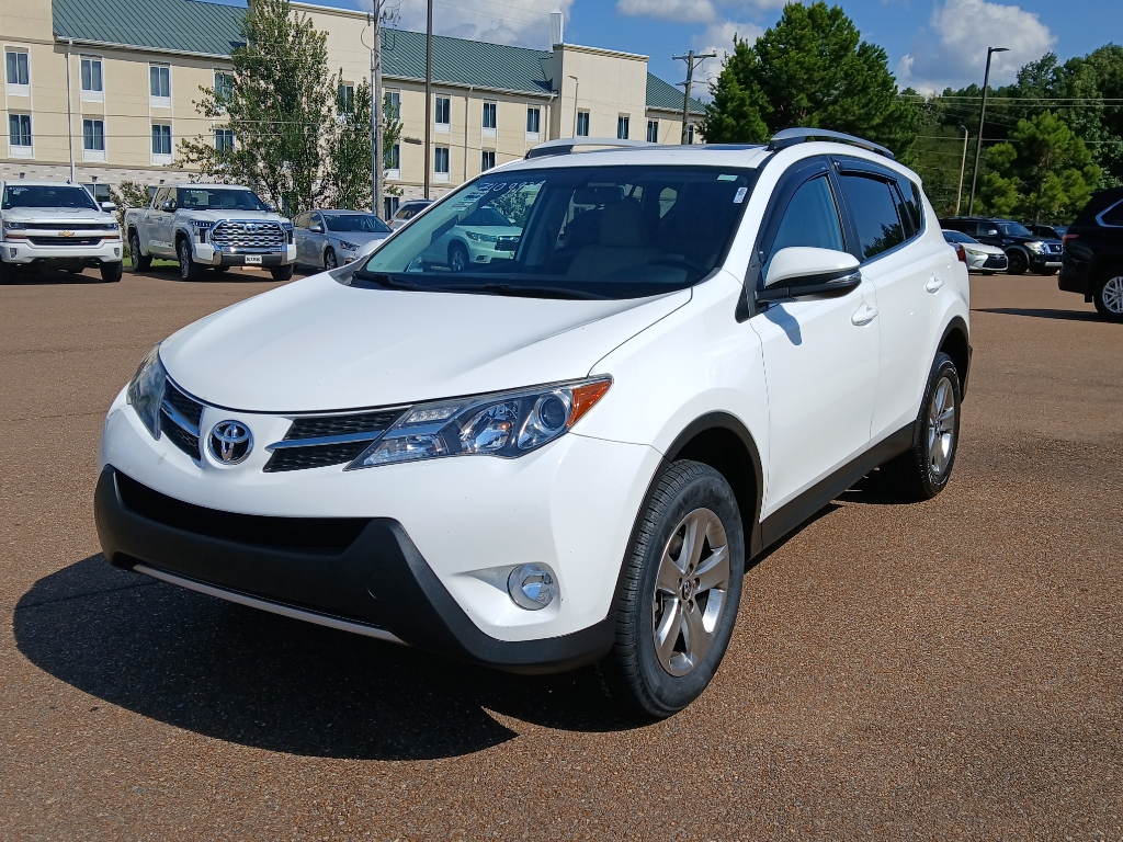 Used 2015 Toyota RAV4 XLE with VIN 2T3WFREV9FW146807 for sale in Grenada, MS