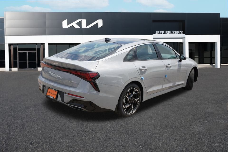 2025 Kia K5 GT-Line photo 3