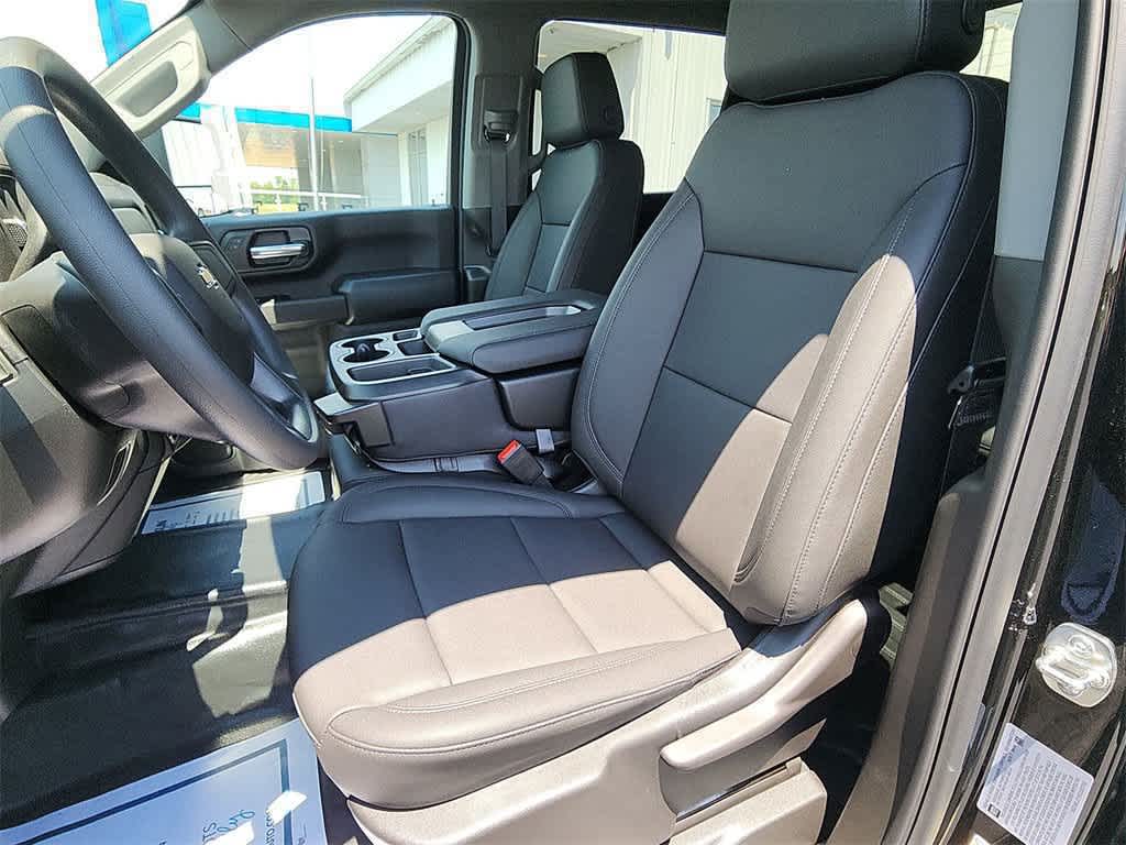 2025 Chevrolet Silverado 2500HD photo 11