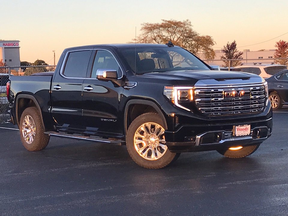 2026 GMC SIERRA - Image 1