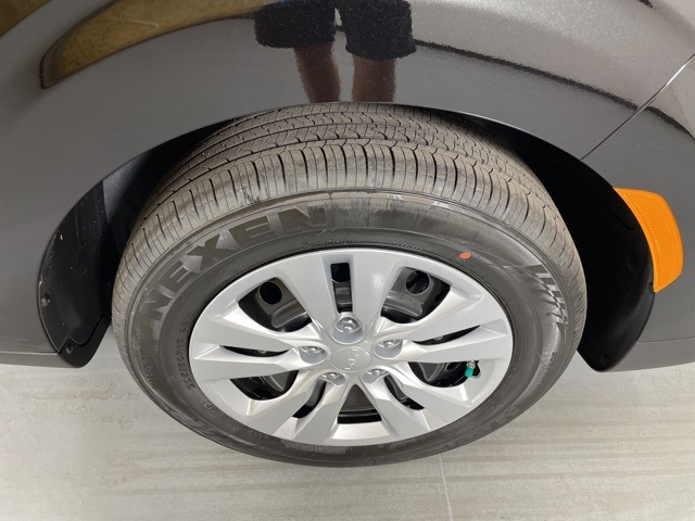 2025 Kia Soul LX S photo 10