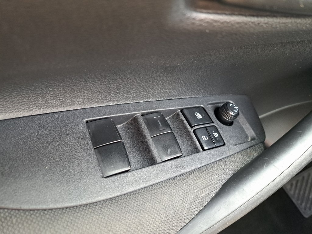 2024 Toyota Corolla LE photo 18