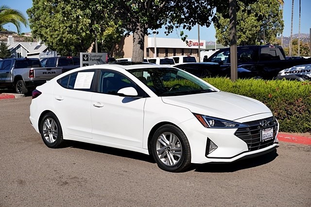 2020 Hyundai Elantra Value Edition photo 5