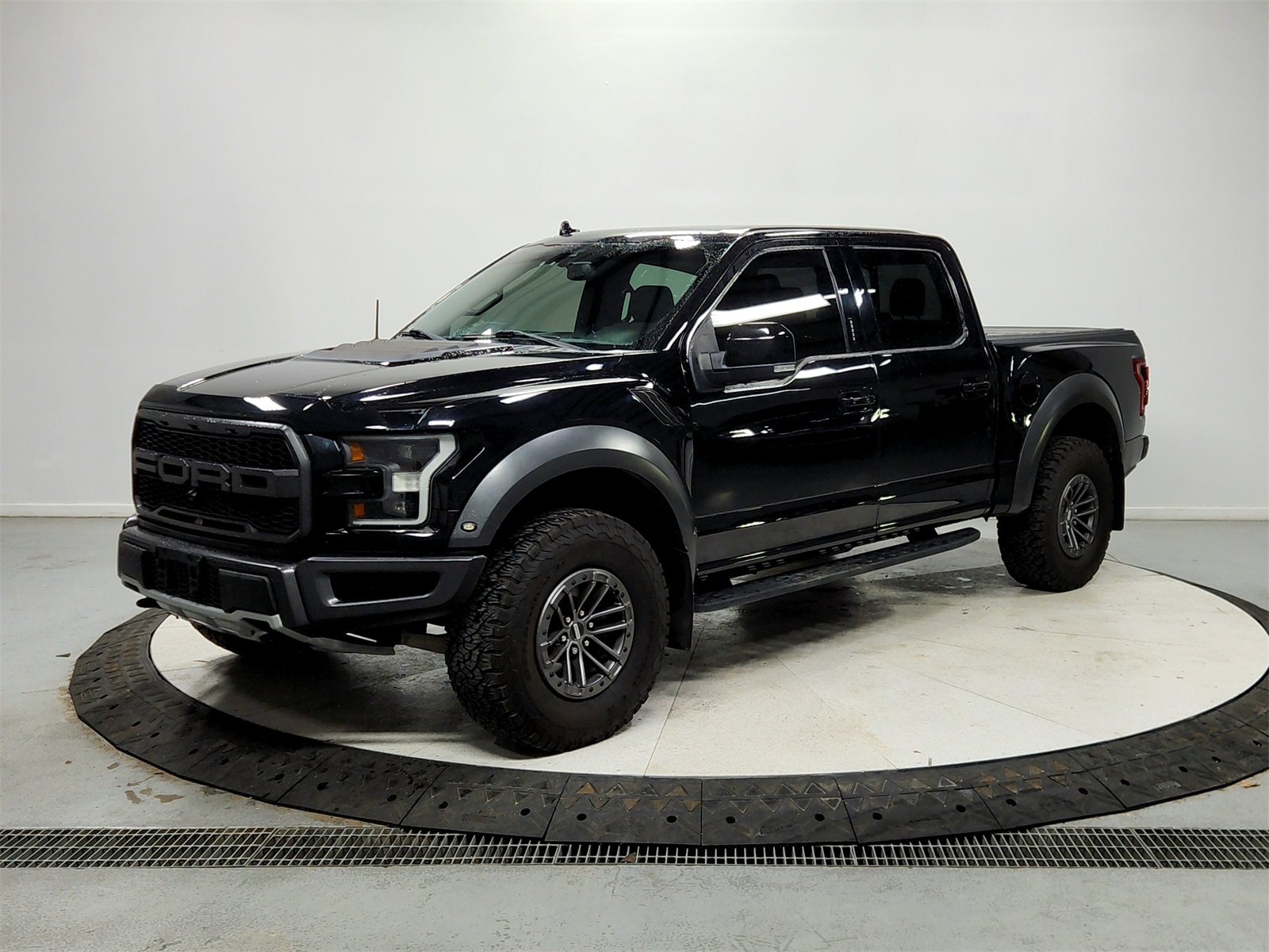 2019 Ford F-150 Raptor photo 3