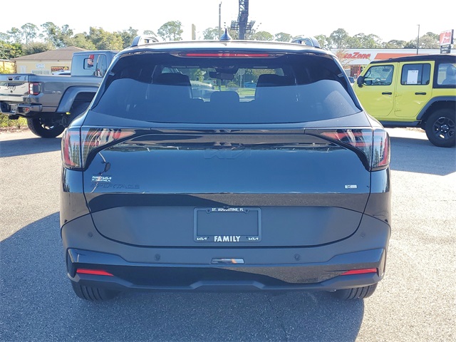 2026 Kia Sportage X-Line photo 3
