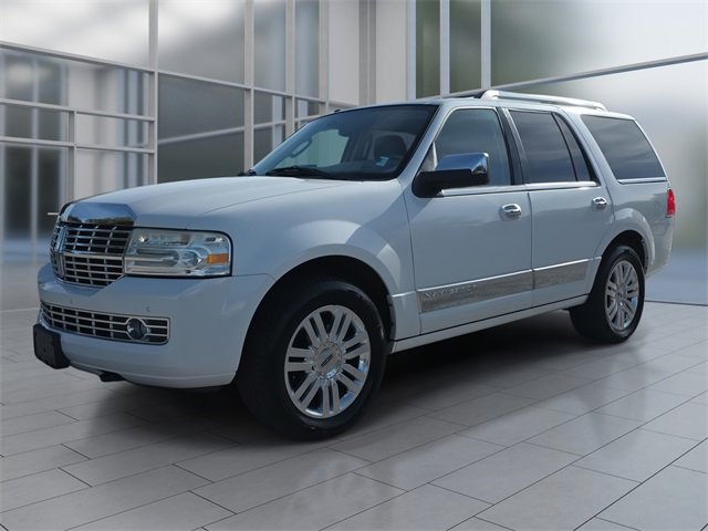 2014 Lincoln Navigator Base's photo