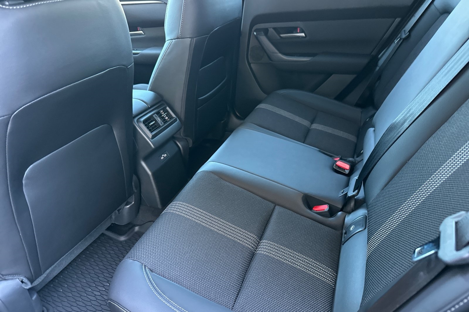 2025 Mazda CX-50 Preferred photo 12
