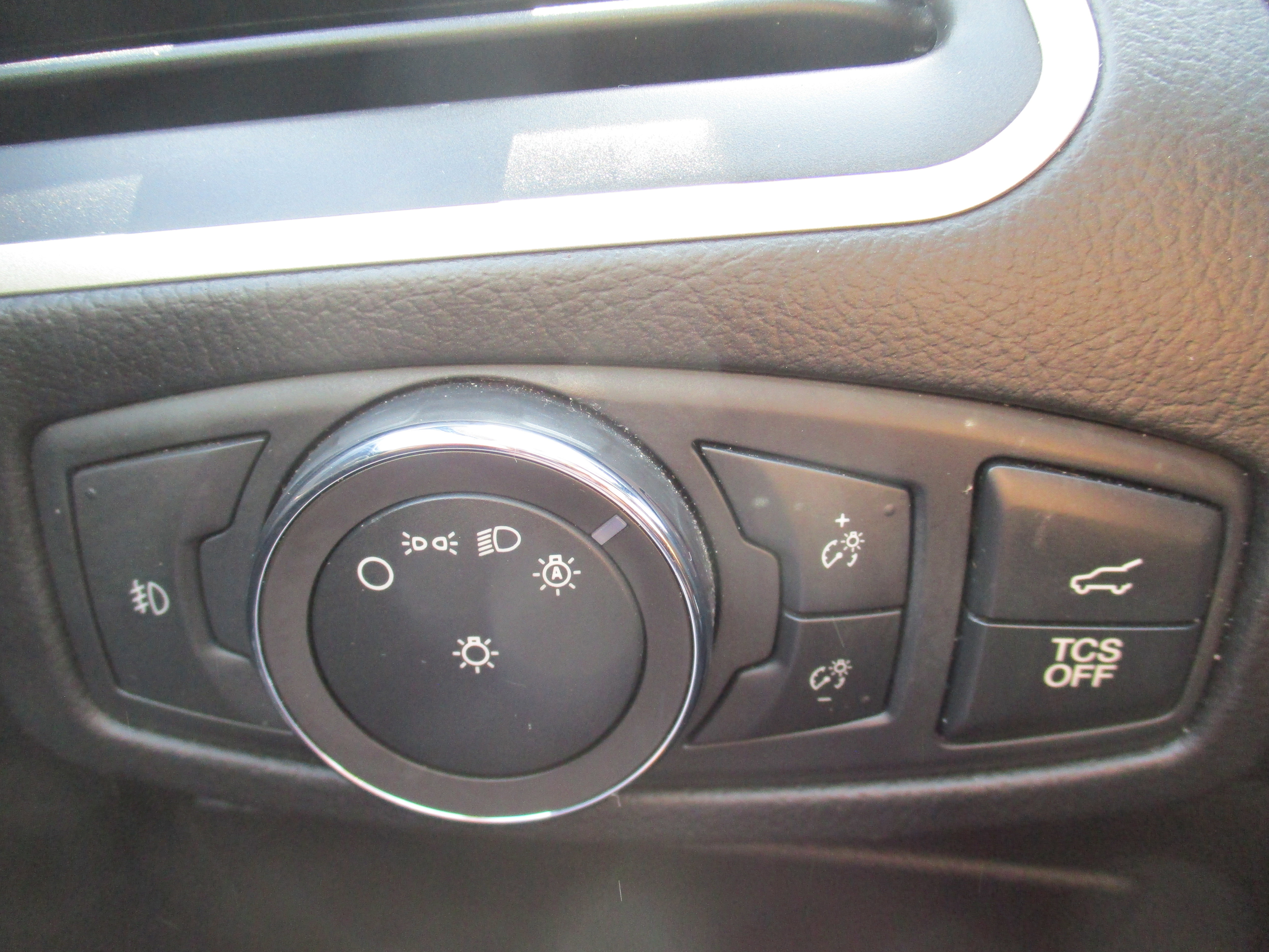 2022 Ford Edge SEL photo 41