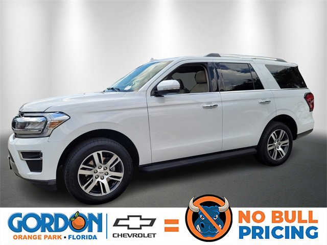 Used 2024 White Ford Limited image 1