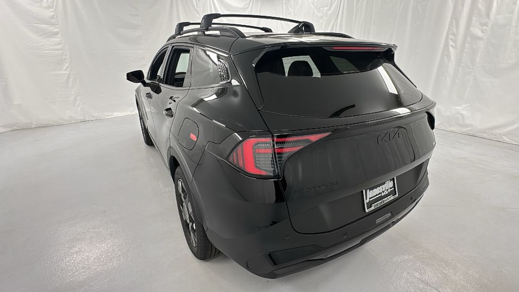 2026 Kia Sportage X-Line photo 5