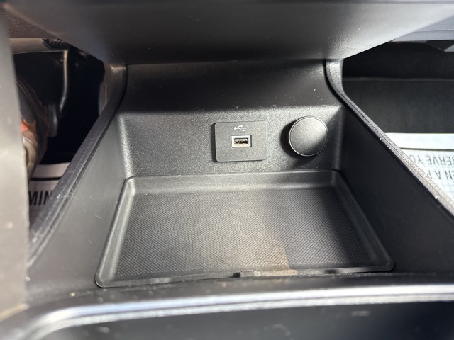 2017 Ford Fusion SE photo 27