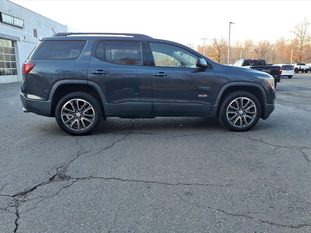 2019 GMC Acadia SLT-1's photo