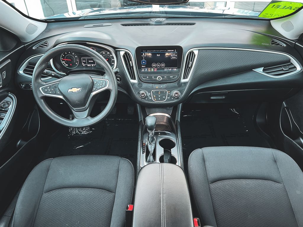 2023 Chevrolet Malibu 1LT photo 30