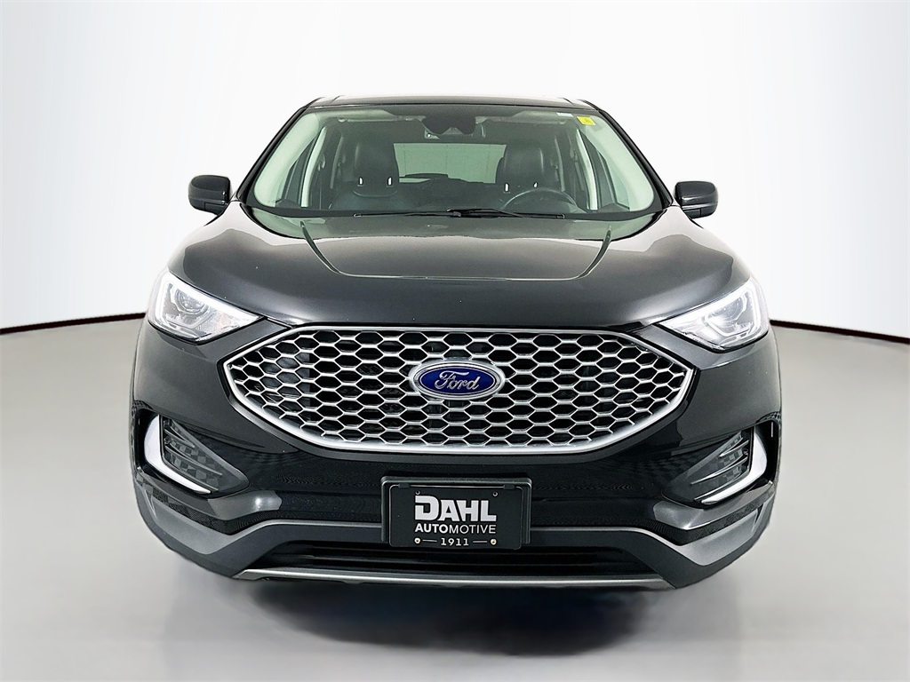 2024 Ford Edge SEL photo 2