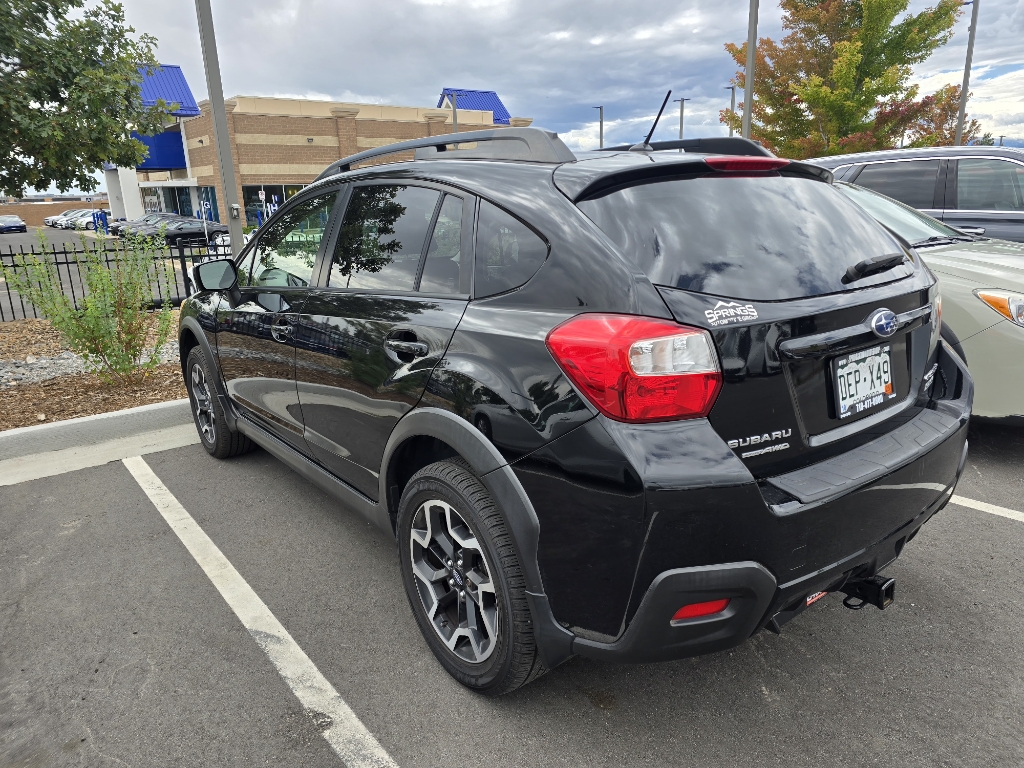 2017 Subaru Crosstrek Premium photo 2