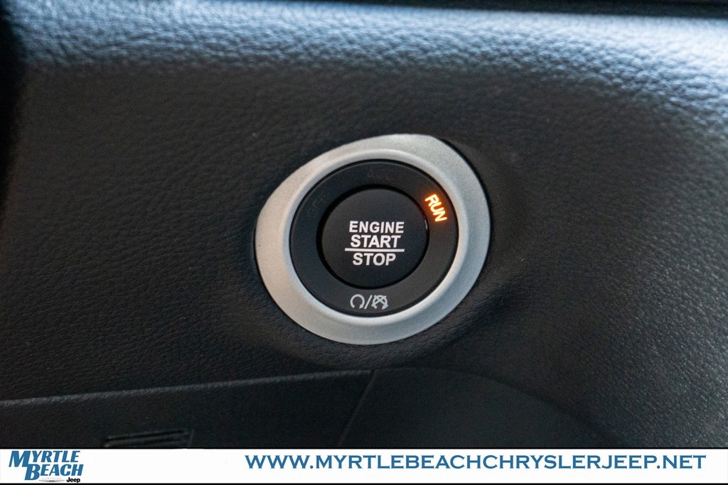 2025 Chrysler Pacifica photo 27