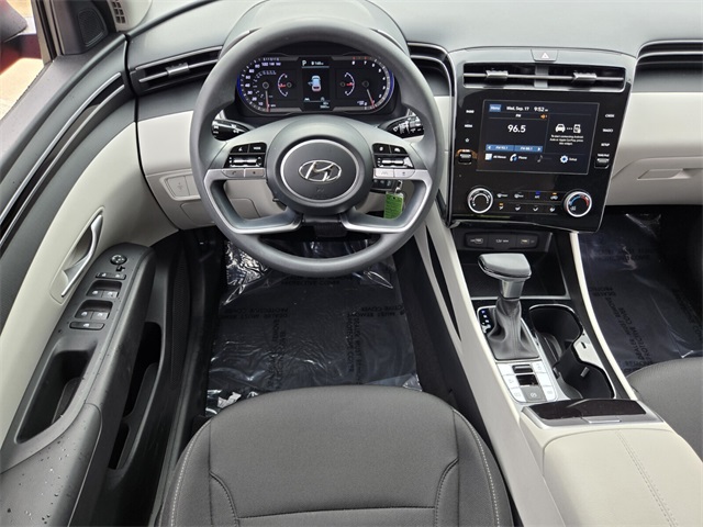 2023 Hyundai Tucson SE photo 12