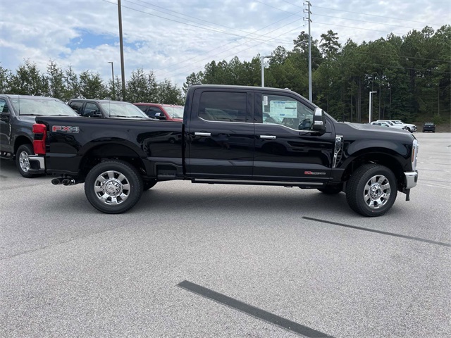 2025 Ford F-350 photo 2