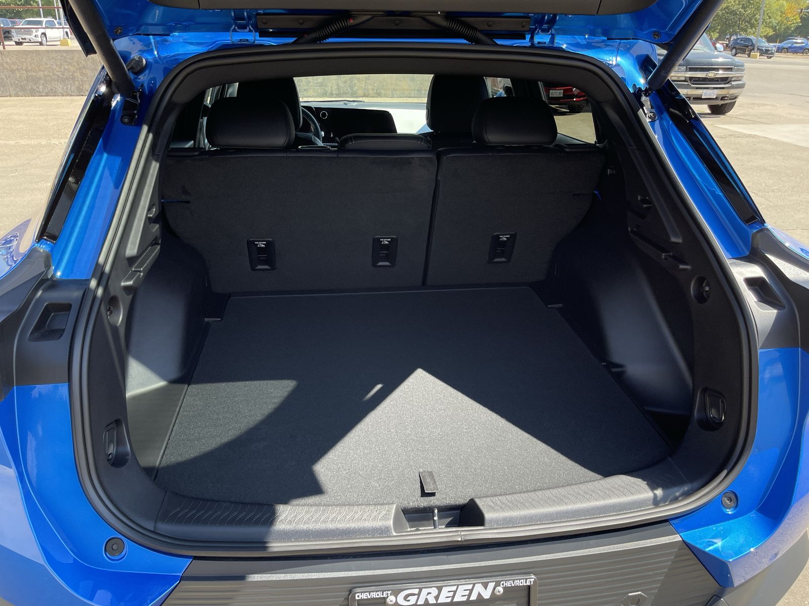 2026 Chevrolet Equinox EV 1LT photo 13