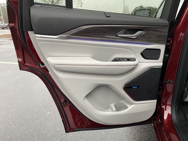 2022 Jeep Grand Cherokee Overland 4xe photo 22