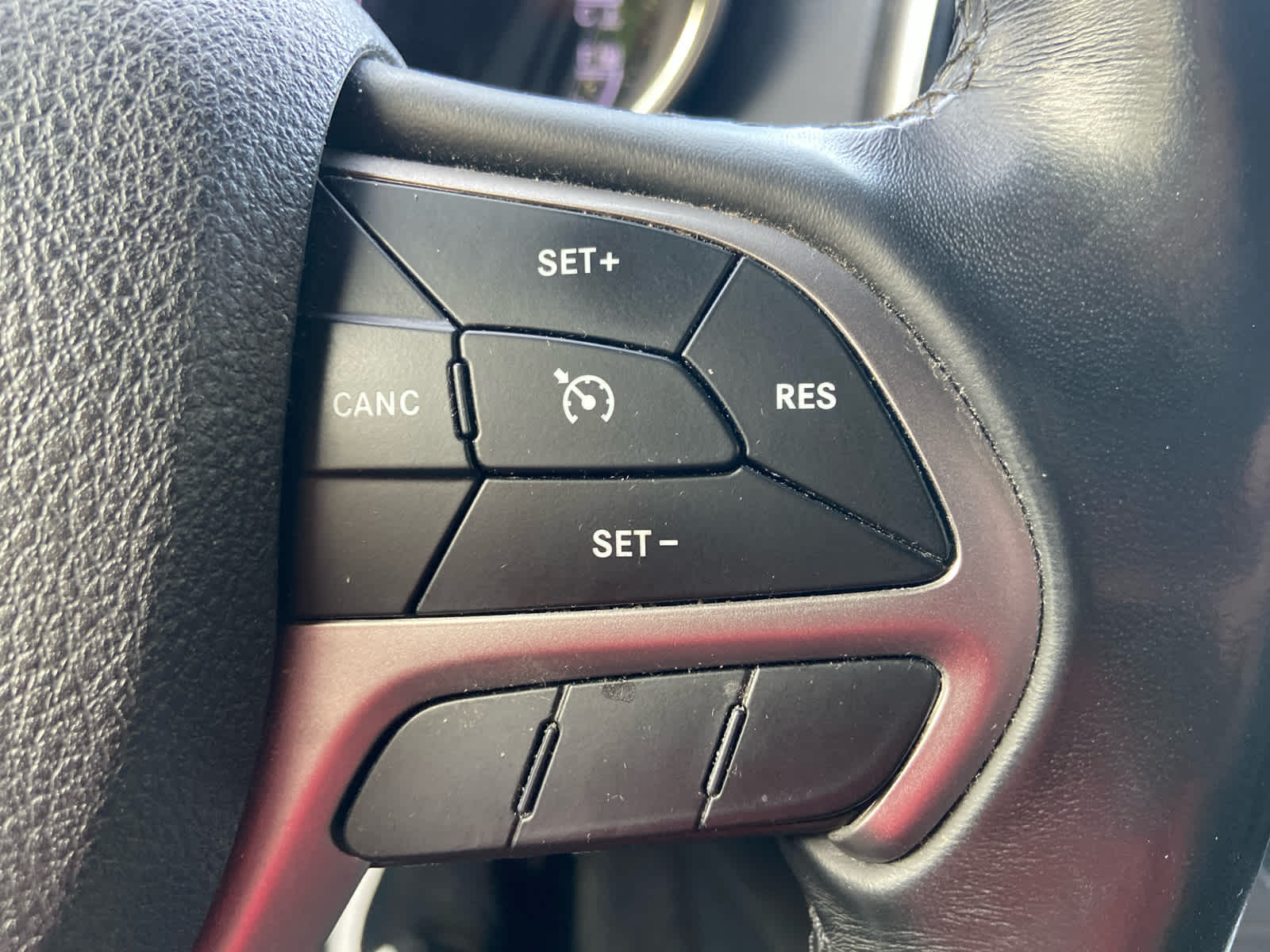 2018 Jeep Grand Cherokee Laredo E photo 16