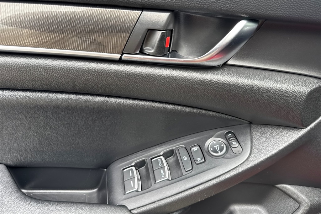 2022 Honda Accord Sport photo 12