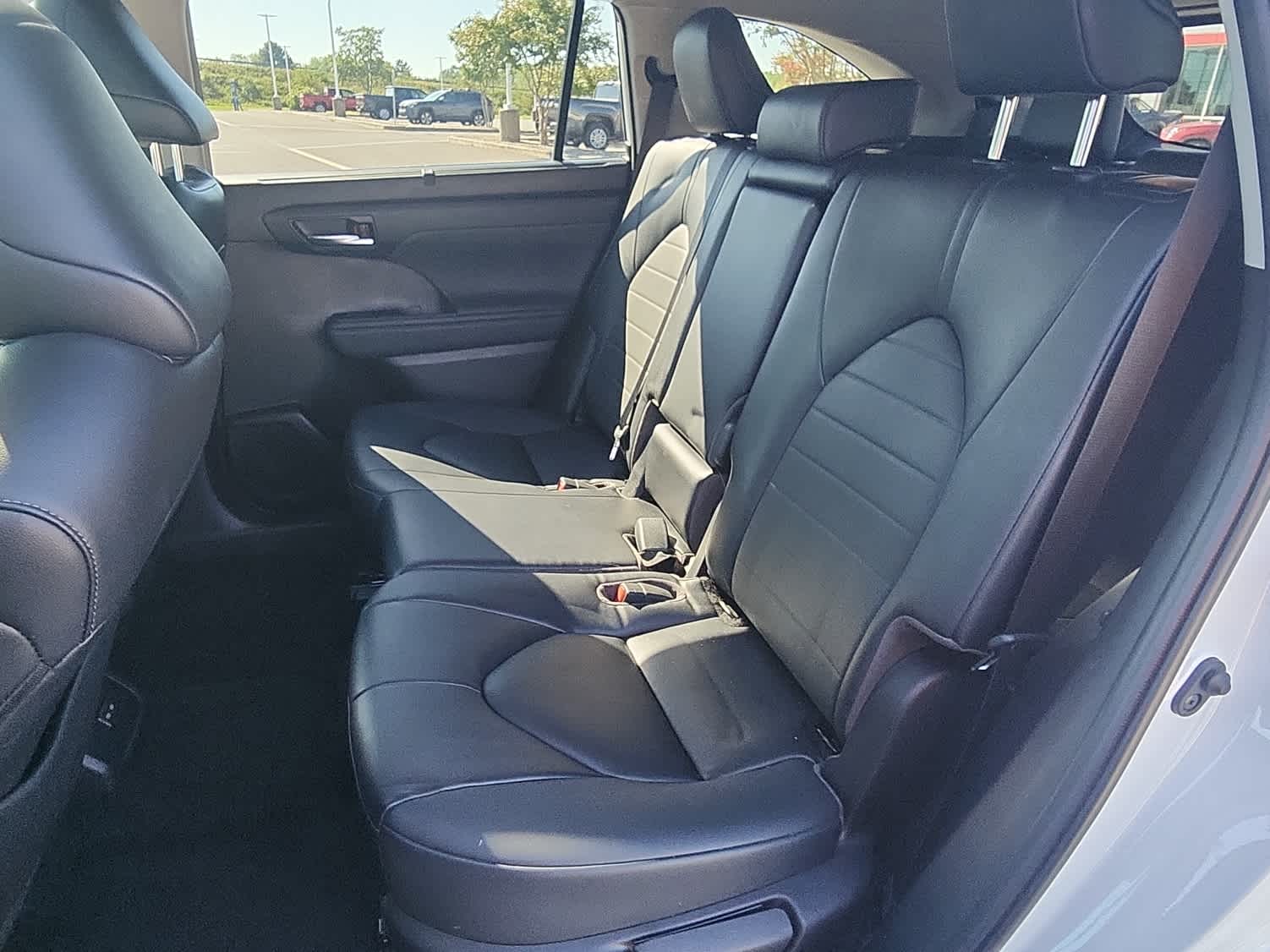 2023 Toyota Highlander XLE photo 8