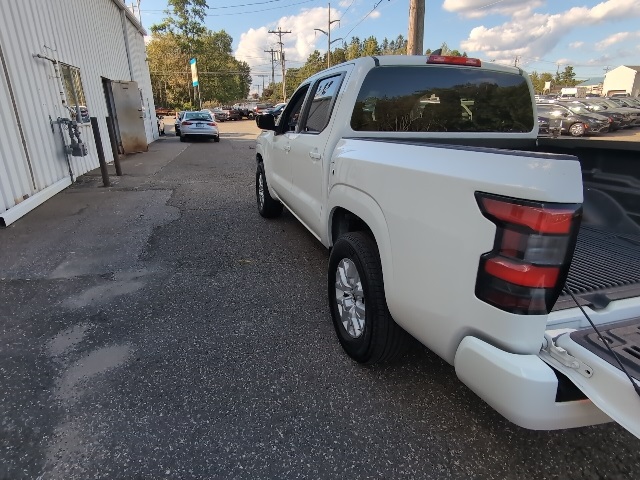 2023 Nissan Frontier SV photo 8