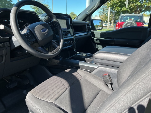 2022 Ford F-150 XL photo 11
