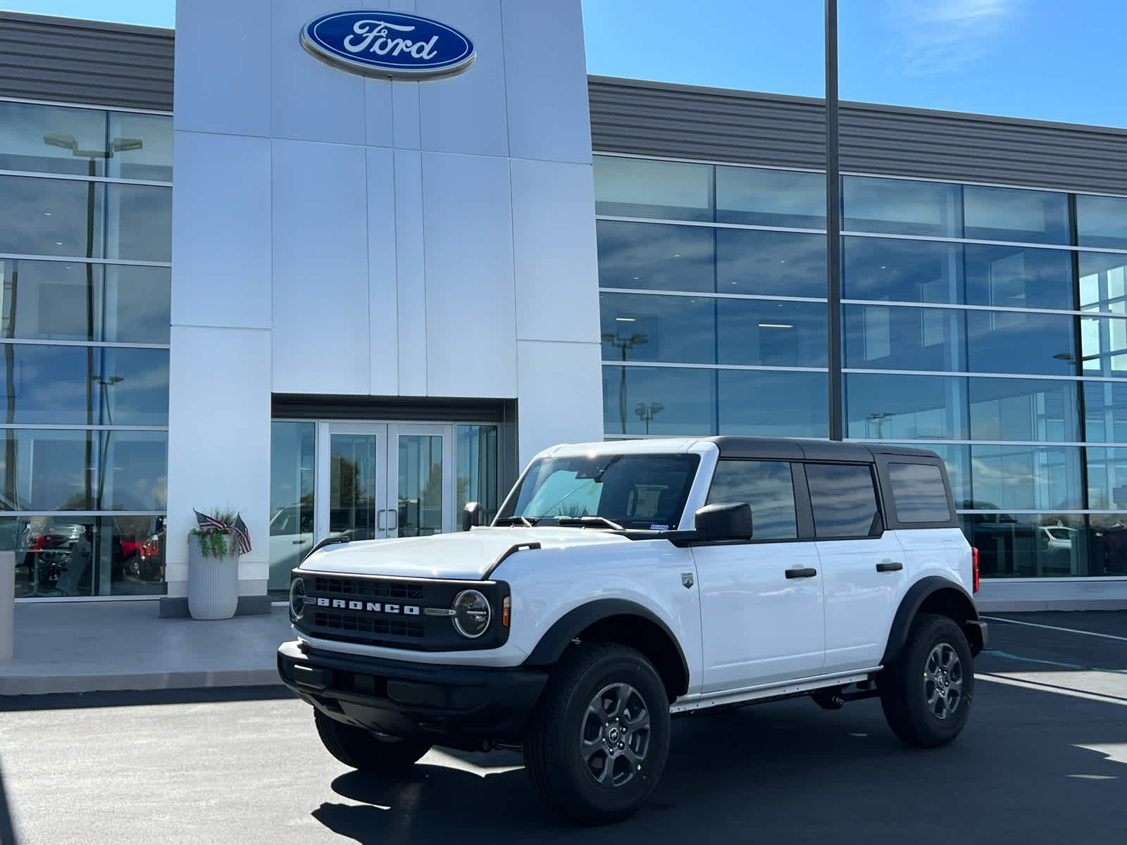 2025 Ford Bronco 4-Door Big Bend's photo