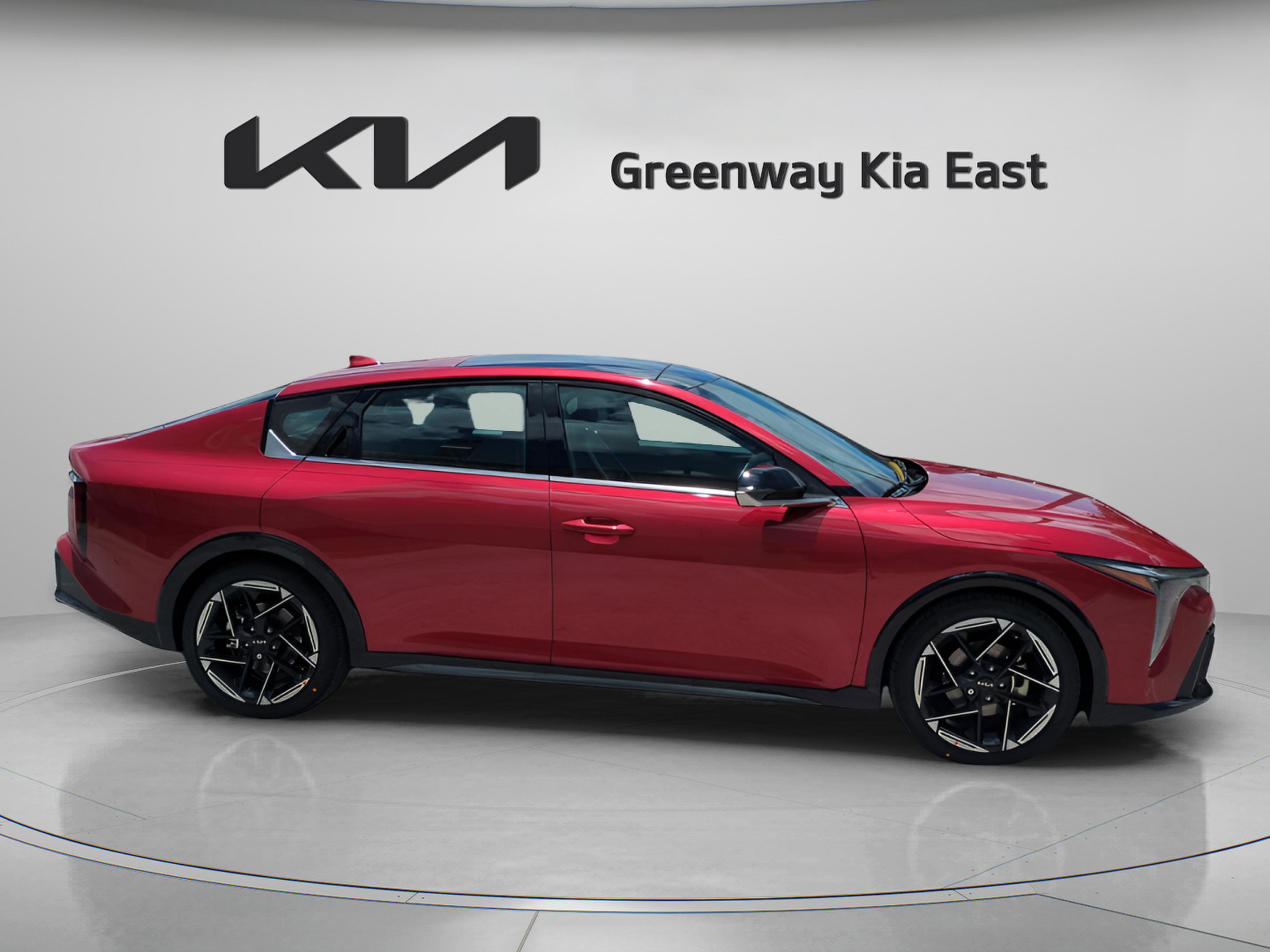 2025 Kia K4 GT-Line photo 8