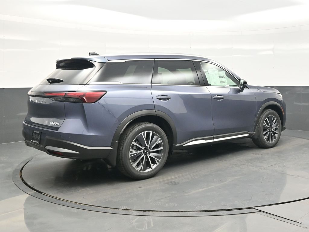 2026 Infiniti QX60 Luxe photo 5