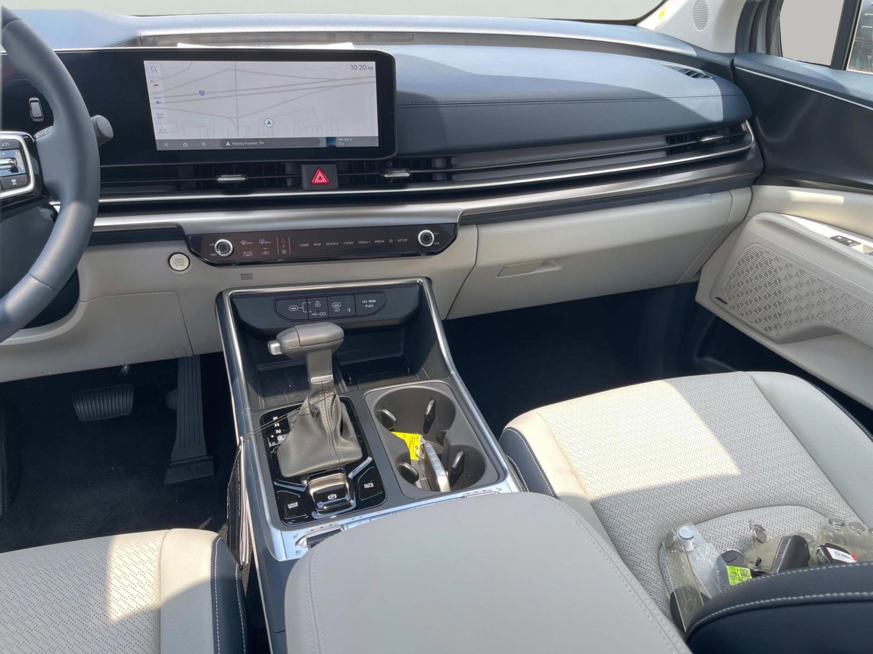 2026 Kia Carnival SX Prestige photo 14