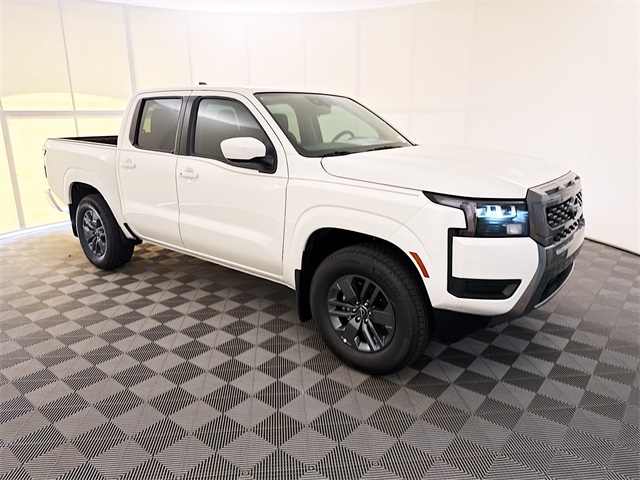 2026 Nissan Frontier SV's photo