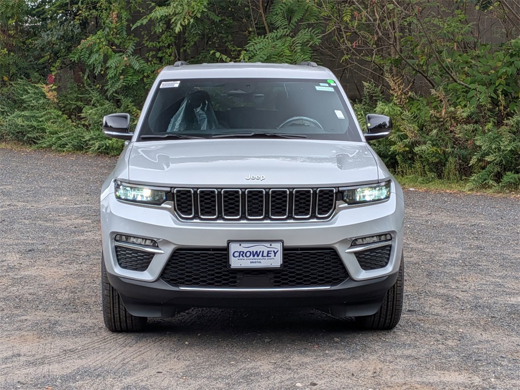 2025 Jeep Grand Cherokee Limited photo 4