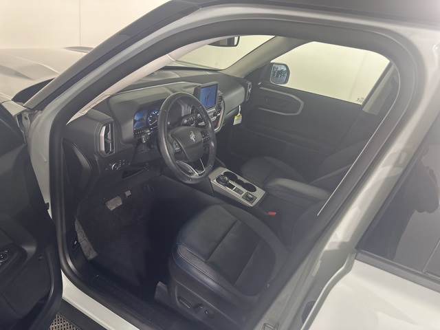 2022 Ford Bronco Sport Outer Banks photo 12
