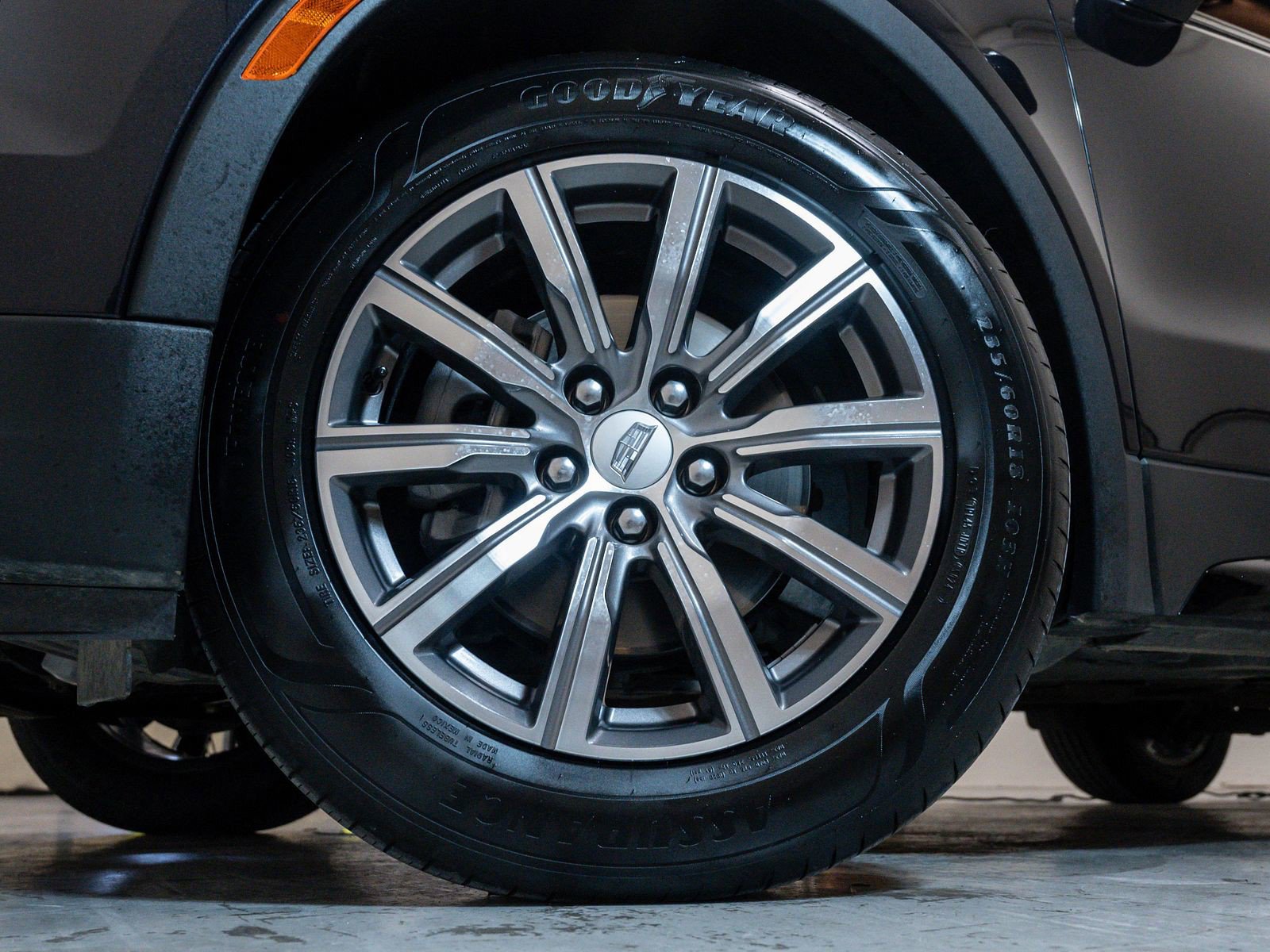 2023 Cadillac XT4 Sport photo 5